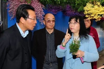 在植物花保鮮技術(shù)方面，填補(bǔ)了國內(nèi)技術(shù)領(lǐng)域多項(xiàng)技術(shù)空白